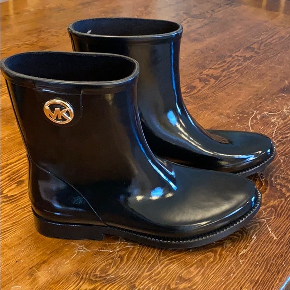 mk rubber boots
